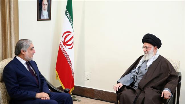 Ayatollah Khamenei holds talks with Afghanistan Chief Executive Abdullah Abdullah during a meeting in Tehran, Jan. 5, 2016. Photo: IRNA